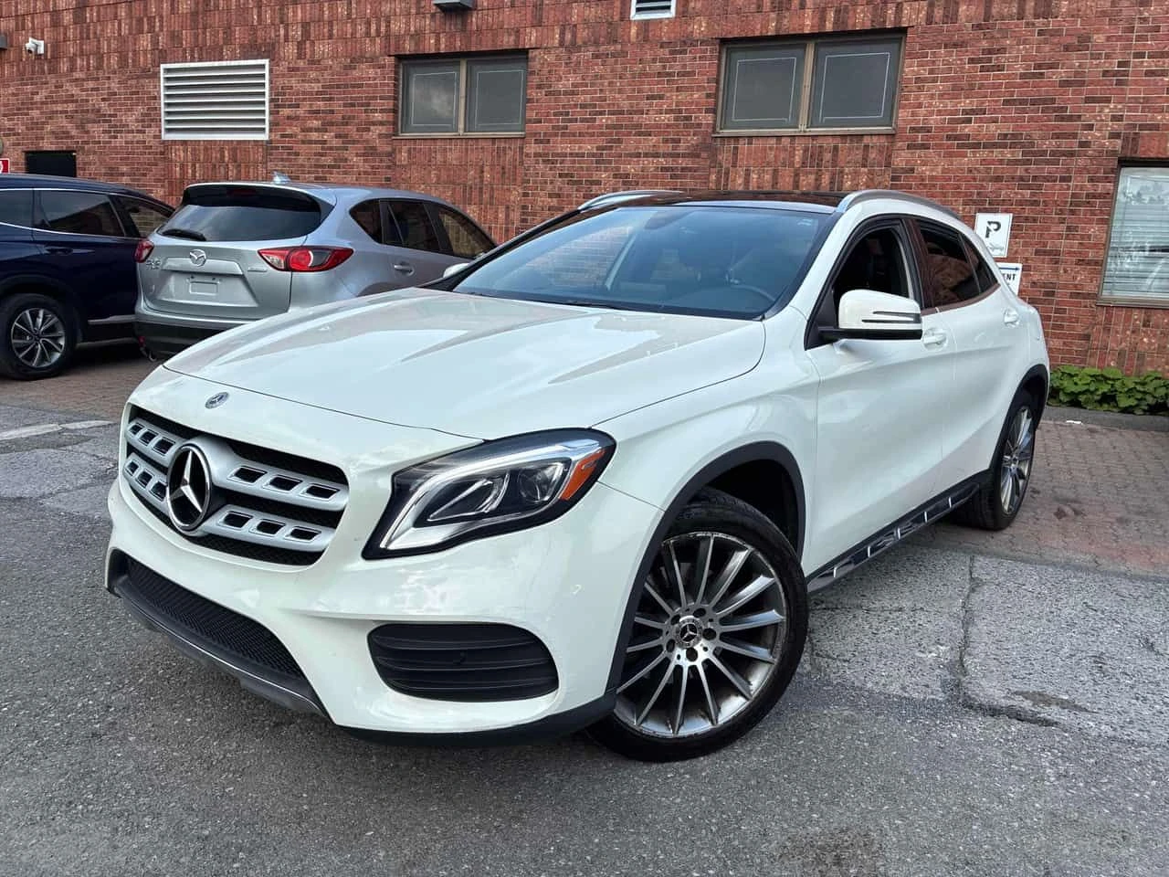 Mercedes-Benz GLA * 250 * АВТОКРЕДИТ БЕЗ ПЪРВОНАЧАЛНА ВНОСКА* 