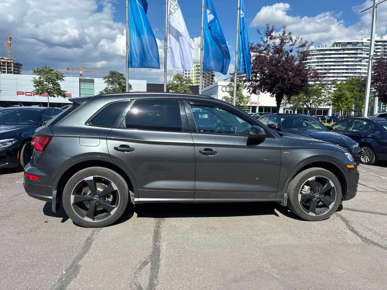 Audi Q5  Progressiv / 360 / LED / ОТ ПРЕДСТАВИТЕЛСТВО , снимка 3 - Автомобили и джипове - 55712301