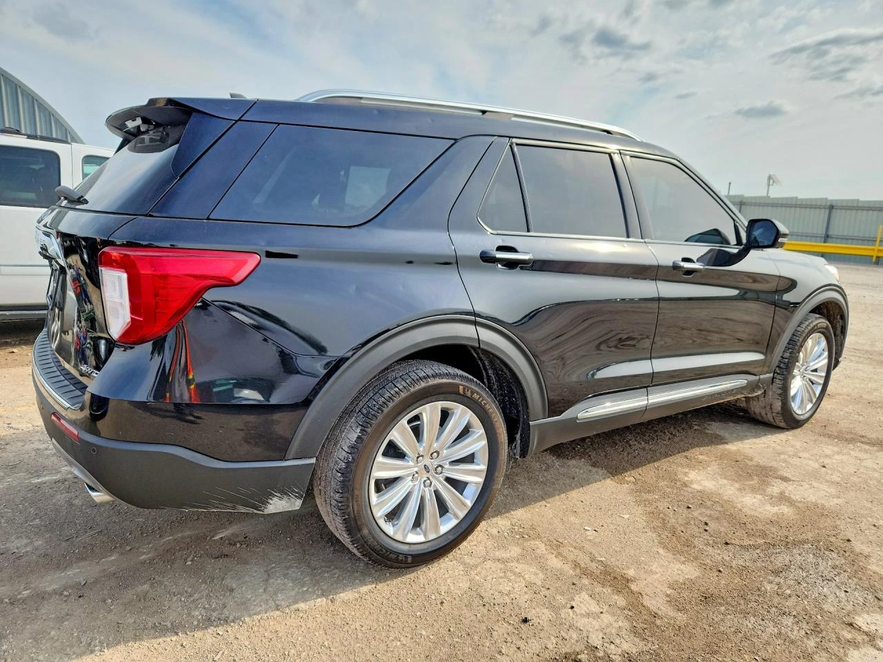 Ford Explorer 2.3l Limited, снимка 3 - Автомобили и джипове - 55982855