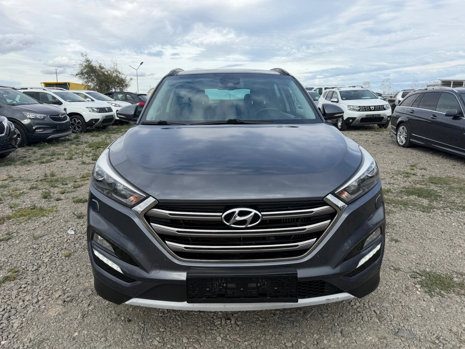 Hyundai Tucson 2.0 ШВЕЙЦАРИЯ 4х4 VERTEX, снимка 5 - Автомобили и джипове - 56330607