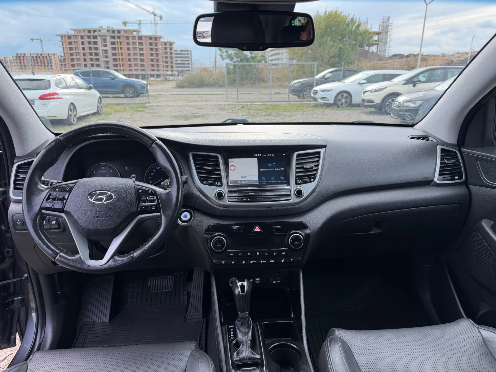Hyundai Tucson 2.0 ШВЕЙЦАРИЯ 4х4 VERTEX, снимка 13 - Автомобили и джипове - 56330607
