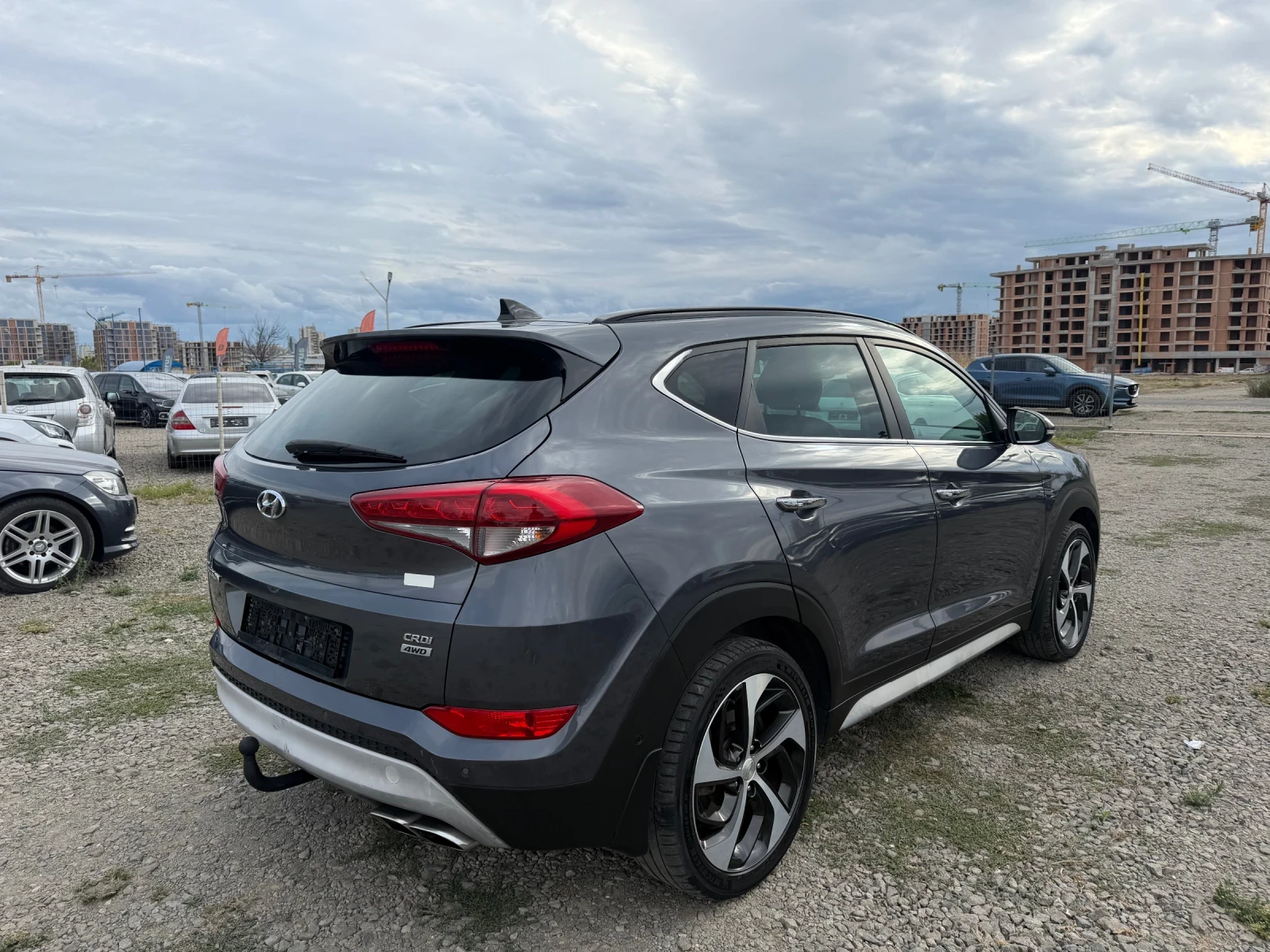 Hyundai Tucson 2.0 ШВЕЙЦАРИЯ 4х4 VERTEX, снимка 8 - Автомобили и джипове - 56330607