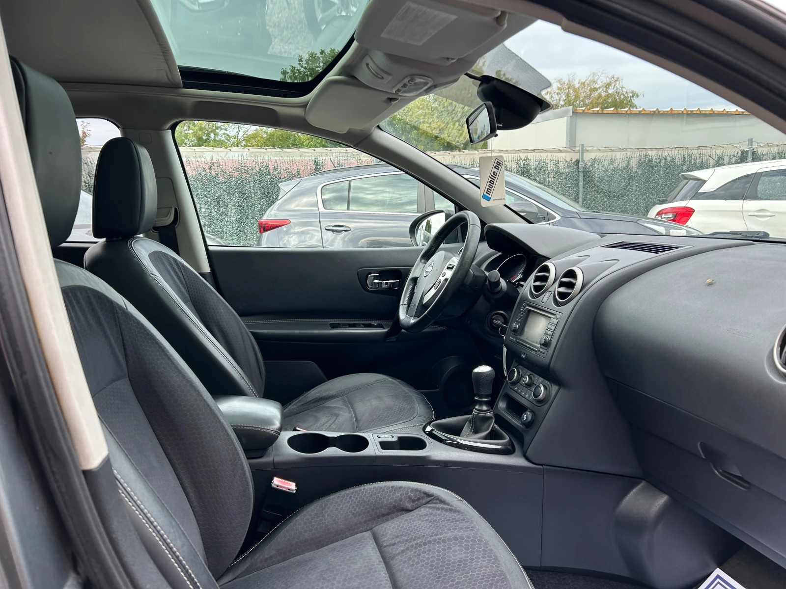 Nissan Qashqai /TEKNA 1, 5 DCI, снимка 13 - Автомобили и джипове - 56588208
