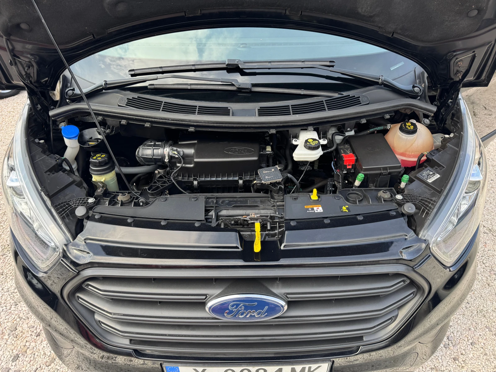 Ford Transit Custom АВТОМАТ-ОБСЛУЖЕН, снимка 6 - Бусове и автобуси - 52876325