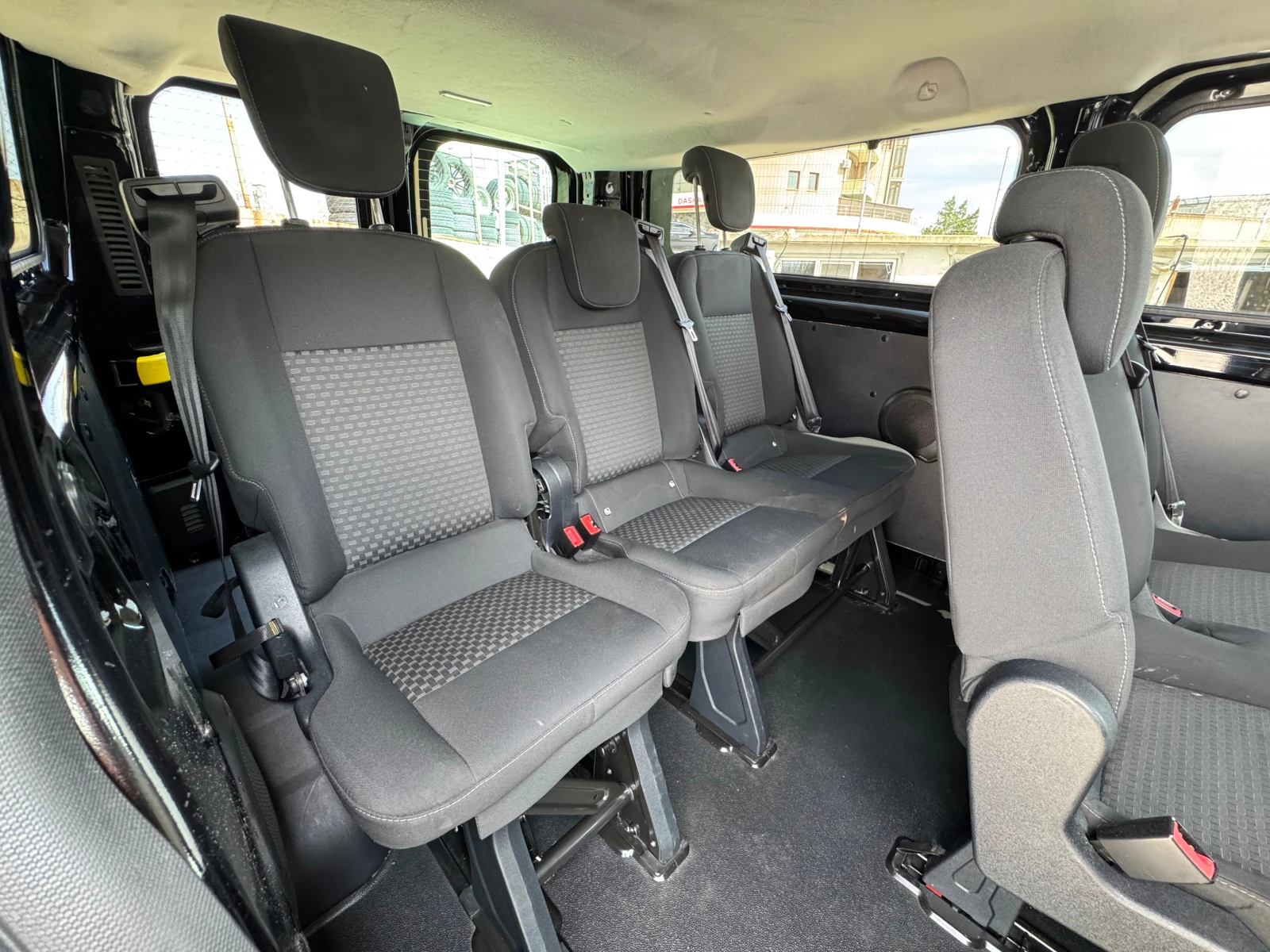 Ford Transit Custom АВТОМАТ-ОБСЛУЖЕН, снимка 11 - Бусове и автобуси - 52876325