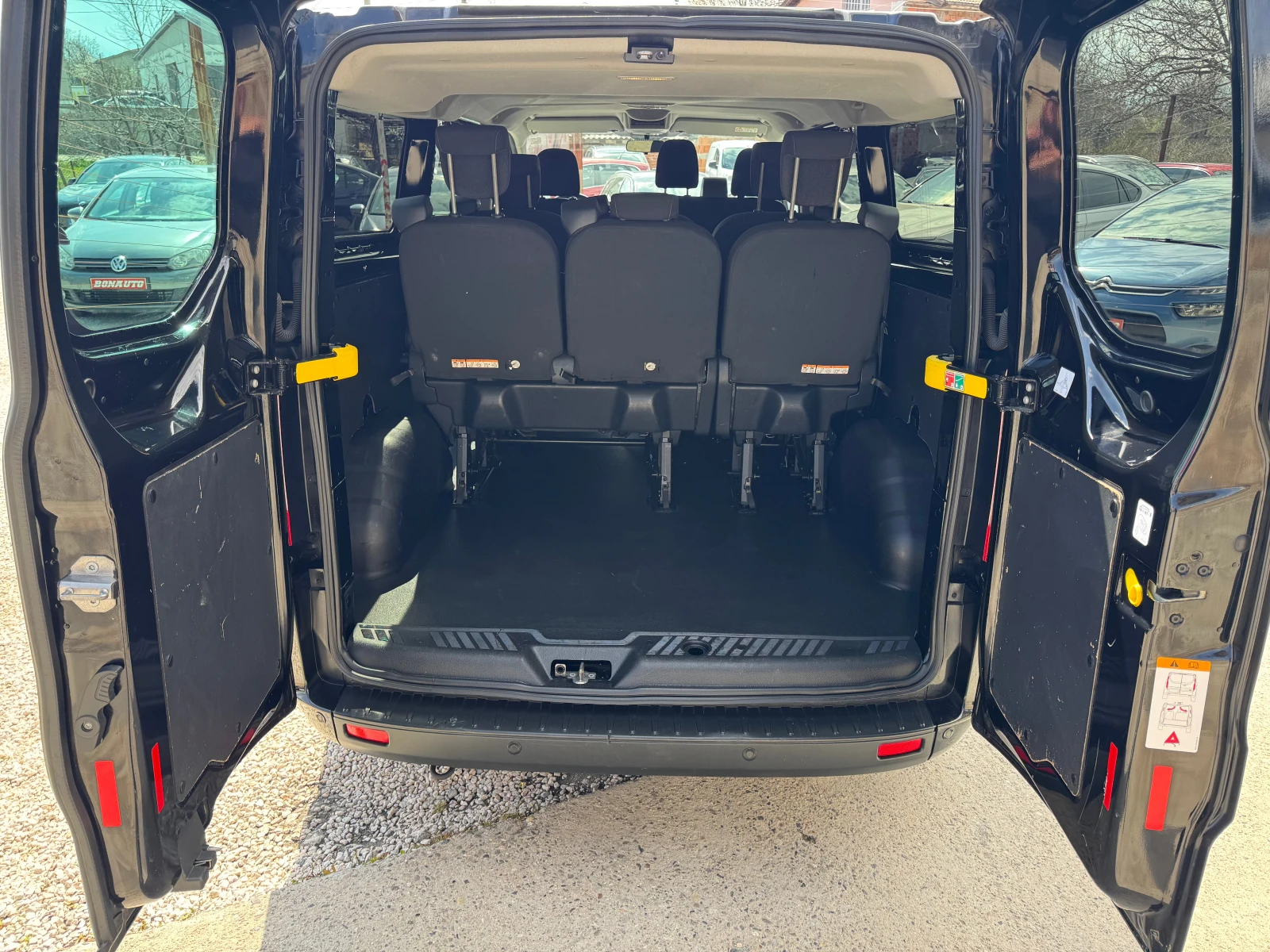 Ford Transit Custom АВТОМАТ-ОБСЛУЖЕН, снимка 12 - Бусове и автобуси - 52876325