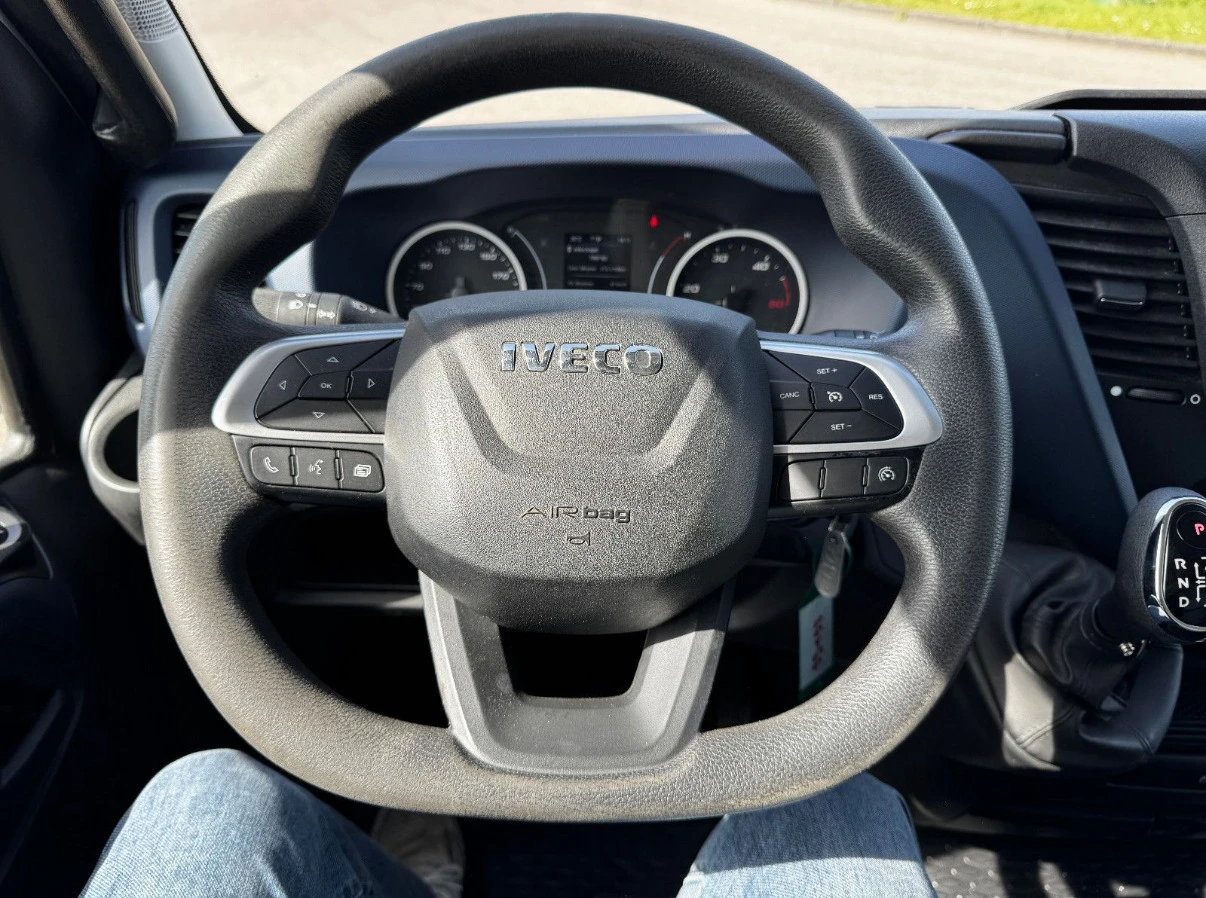 Iveco Daily HI-MATIC* ХЛАДИЛЕН-29* 4.40м* КЛИМА* до 3.5т, снимка 11 - Бусове и автобуси - 54169771