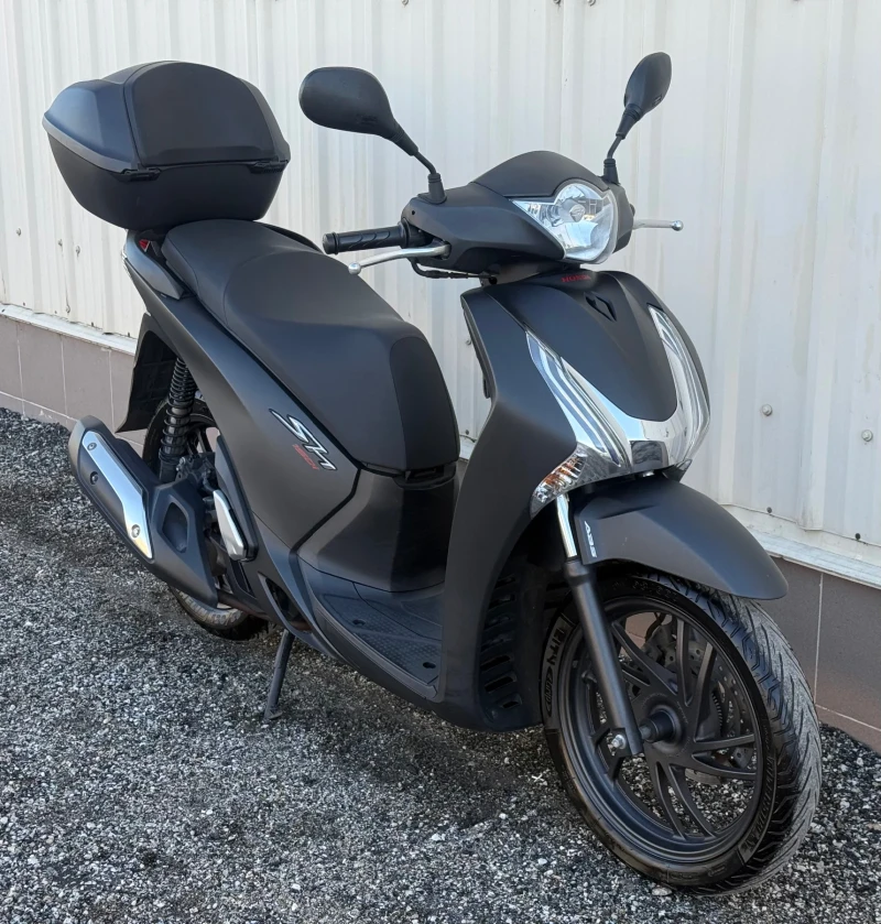 Honda Sh 150i , ABS , SPORT EDITION , 15000 km , 2015г, снимка 2 - Мотоциклети и мототехника - 48615073