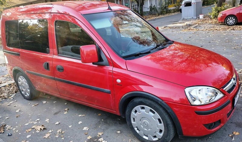 Opel Combo, снимка 2 - Автомобили и джипове - 47450964