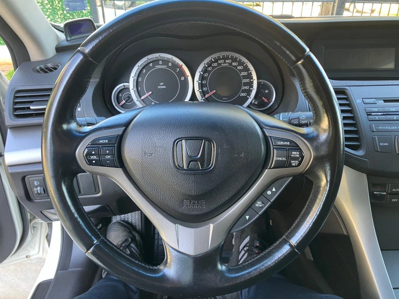 Honda Accord 2.0 I-VTEC 156hp, снимка 8 - Автомобили и джипове - 48500653