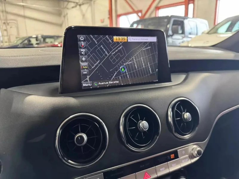 Kia Stinger HeadUp* Обдух* Distronic* GT 3.3i AWD* 360, снимка 15 - Автомобили и джипове - 52317678