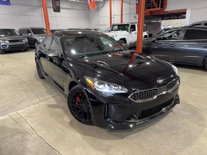 Kia Stinger HeadUp* Обдух* Distronic* GT 3.3i AWD* 360, снимка 2 - Автомобили и джипове - 52317678