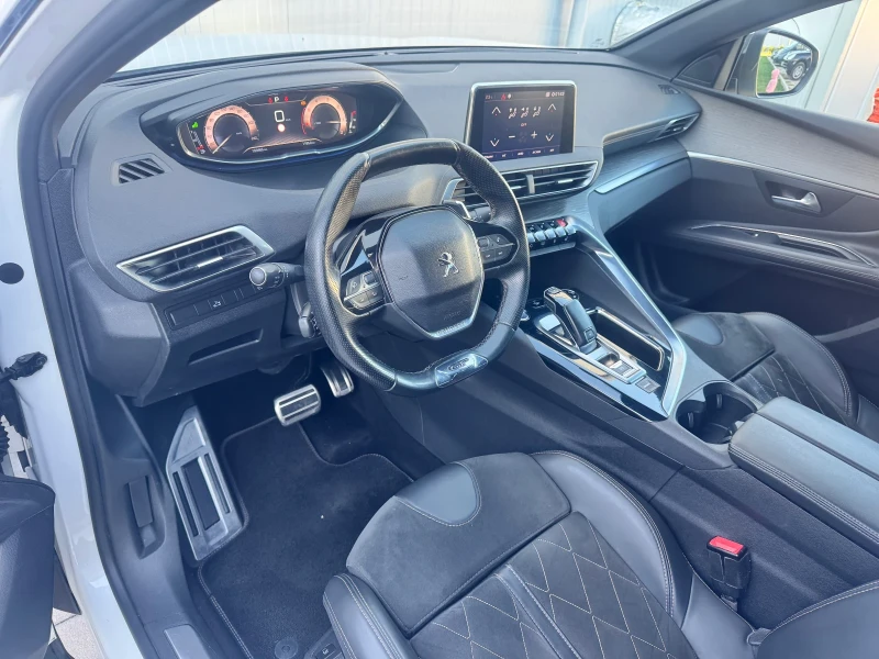Peugeot 3008 GT 2.0 BlueHDi 180 Crossway, снимка 15 - Автомобили и джипове - 52852746