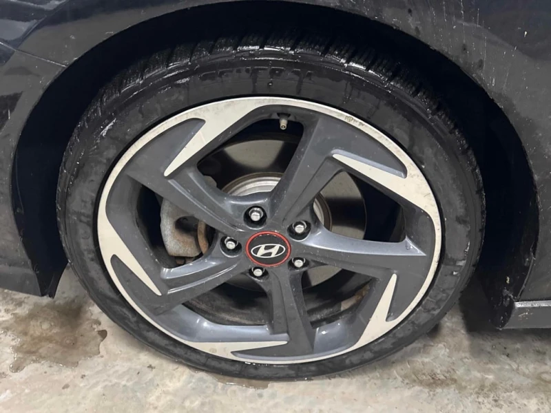 Hyundai Veloster  * Turbo * CARFAX * БЕЗ ПЪРВОНАЧАЛНА ВНОСКА, снимка 7 - Автомобили и джипове - 53076103