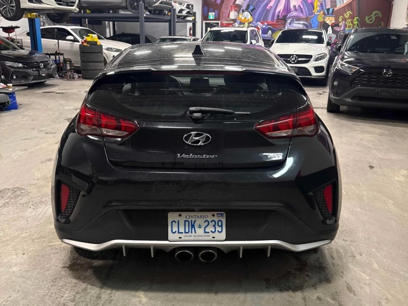 Hyundai Veloster  * Turbo * CARFAX * БЕЗ ПЪРВОНАЧАЛНА ВНОСКА, снимка 4 - Автомобили и джипове - 53076103