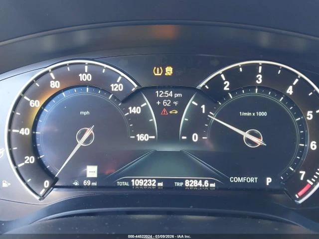 BMW 540 MPACK* KEYLESS* AMBIENT* HEADUP, снимка 7 - Автомобили и джипове - 53876520