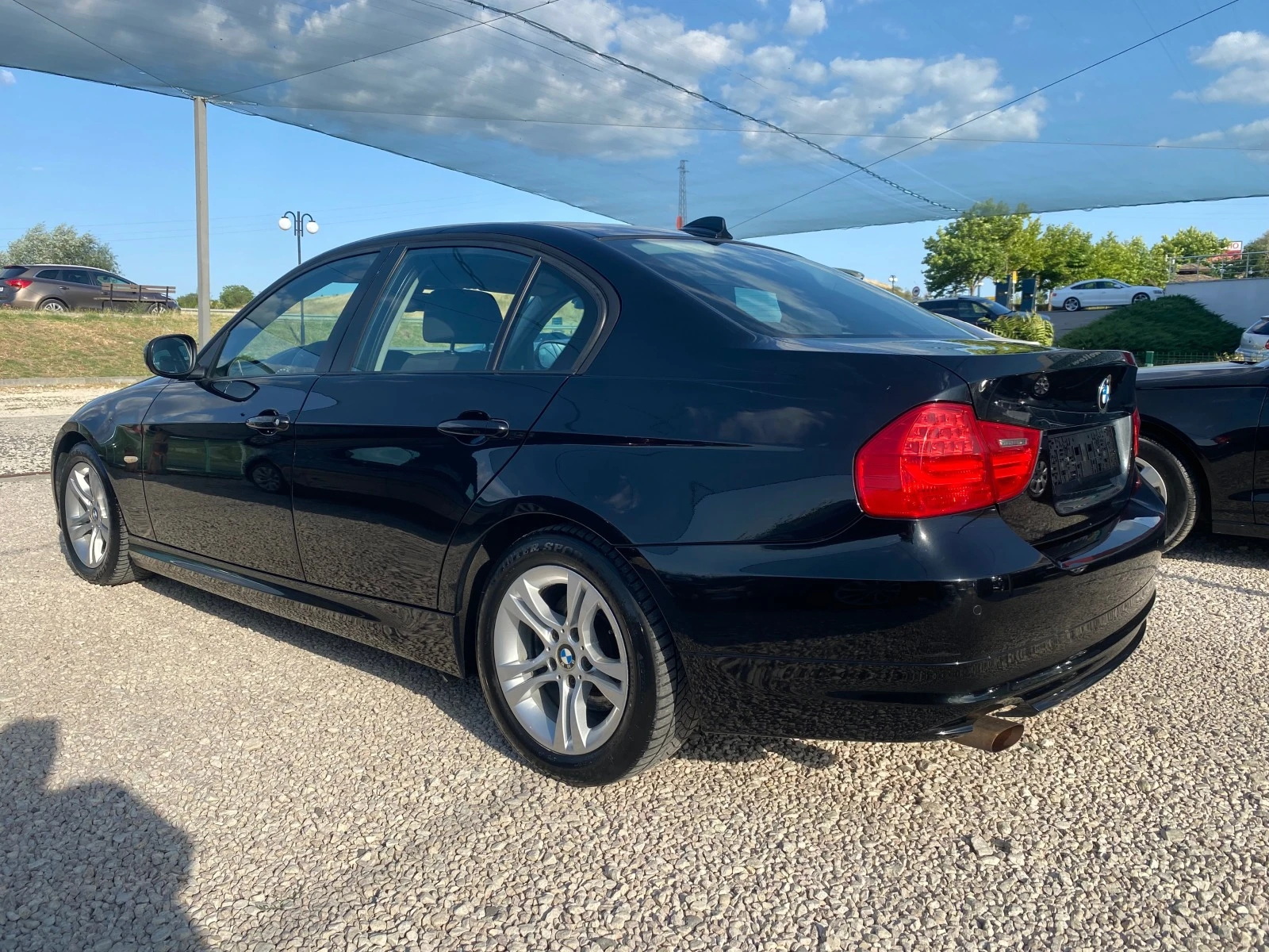 BMW 320 2.0i, 6ск, FACELIFT, XENON, KEYLESS, НАВИ, ПОДГР,  - изображение 6