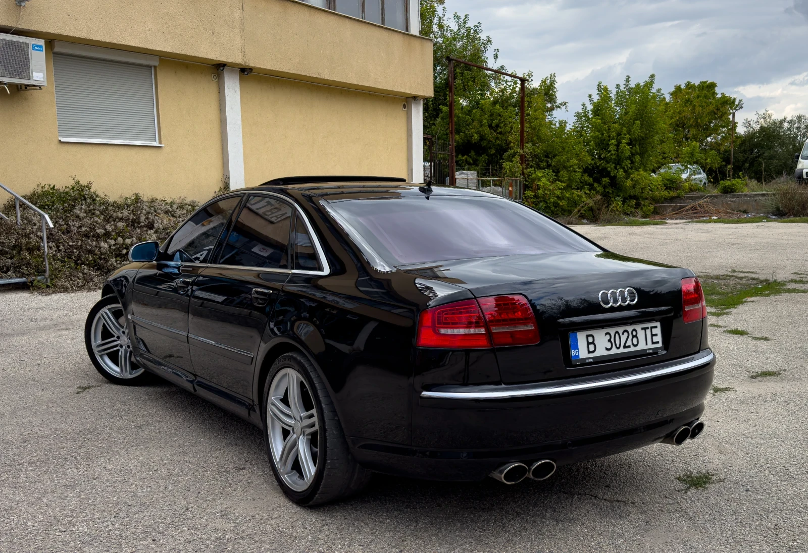 Audi A8 = S8 Packet= 4.2= LONG= BOSSE= ПОДГРЕВ= ОБДУХВАНЕ= - изображение 3