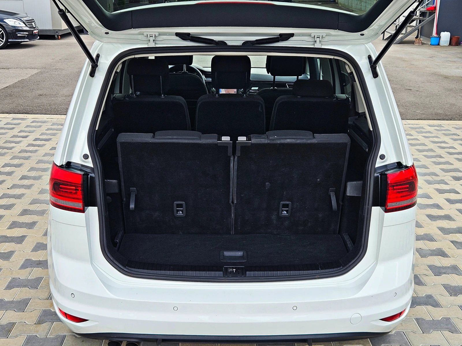 VW Touran 2.0TDI/7MESTA/GERMANY/PANO/ПОДГРЕВ/LED/AUTO H/LIZI - изображение 8
