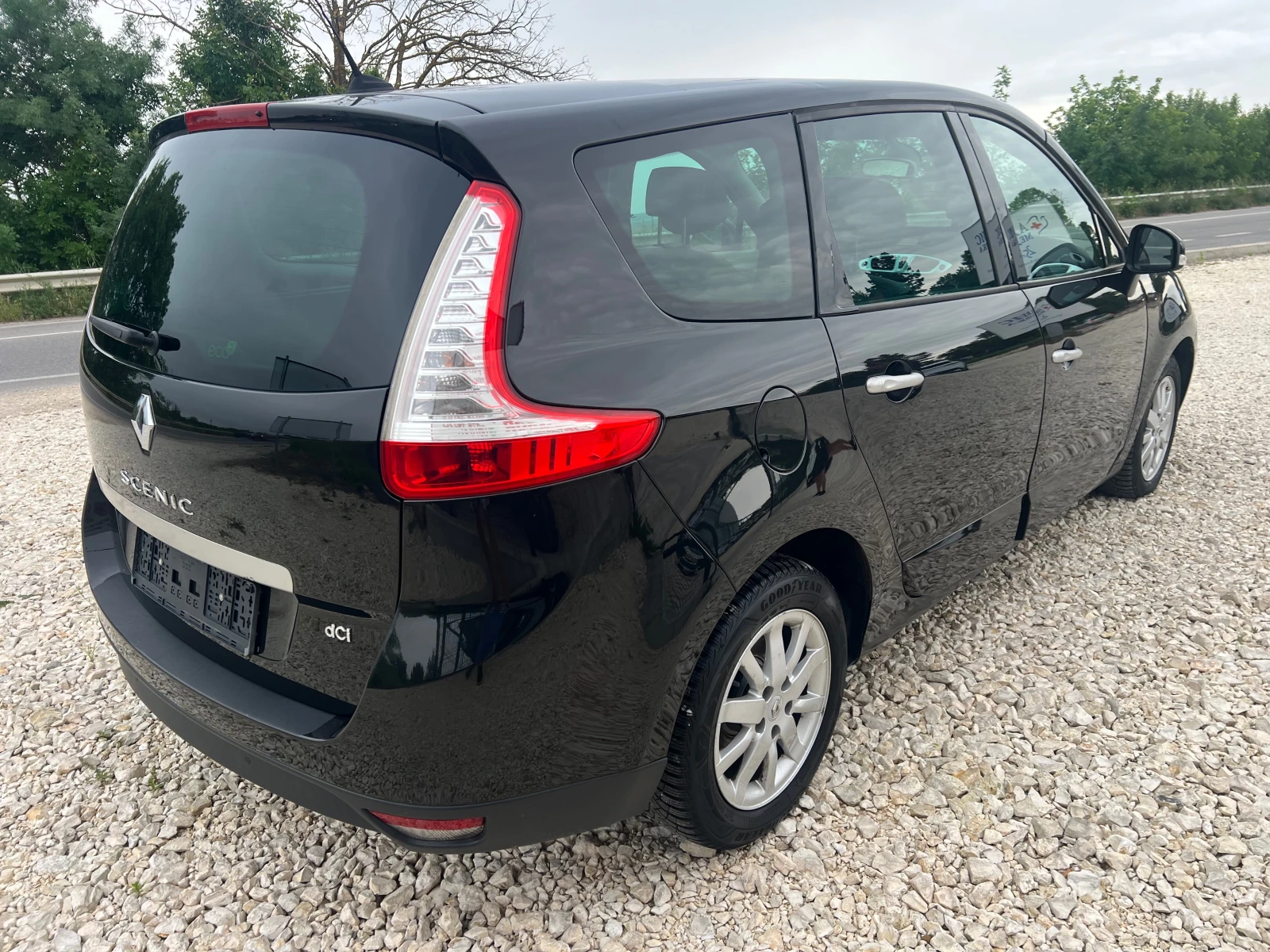 Renault Grand scenic 1.9 DCi/131 p.s-Pano/Navi/Koja-Full extri - изображение 3