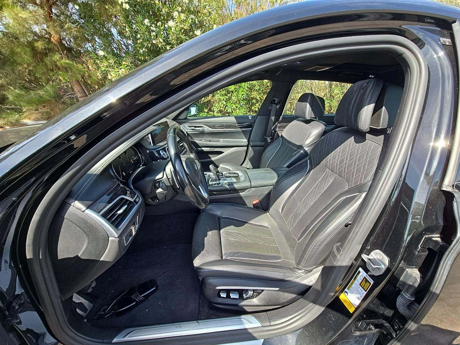 BMW 750 Li* M-PACK* 360* HEADUP* ОБДУХВАНЕ* ПАНОРАМА - изображение 5