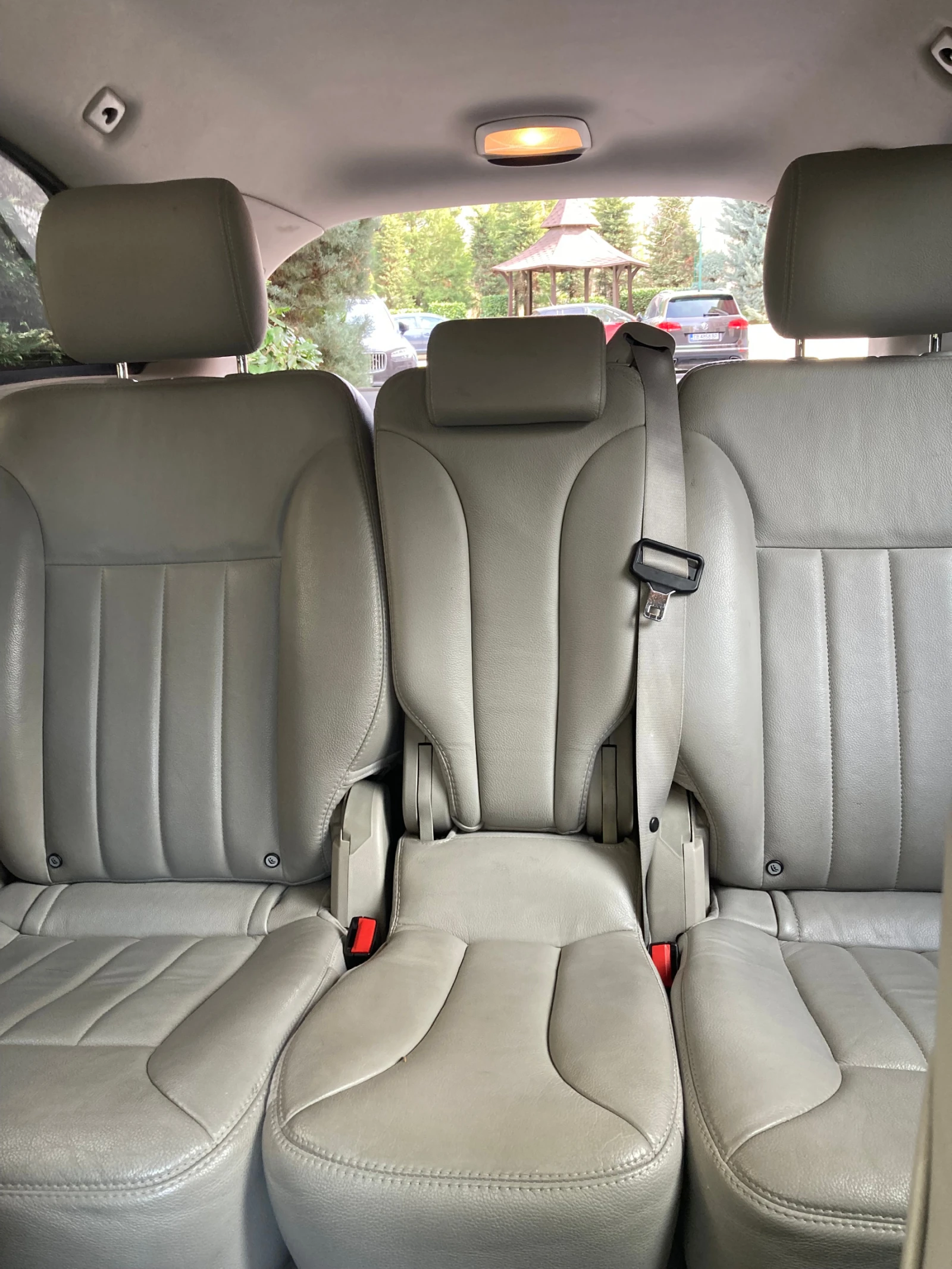 Mercedes-Benz R 320  - изображение 6
