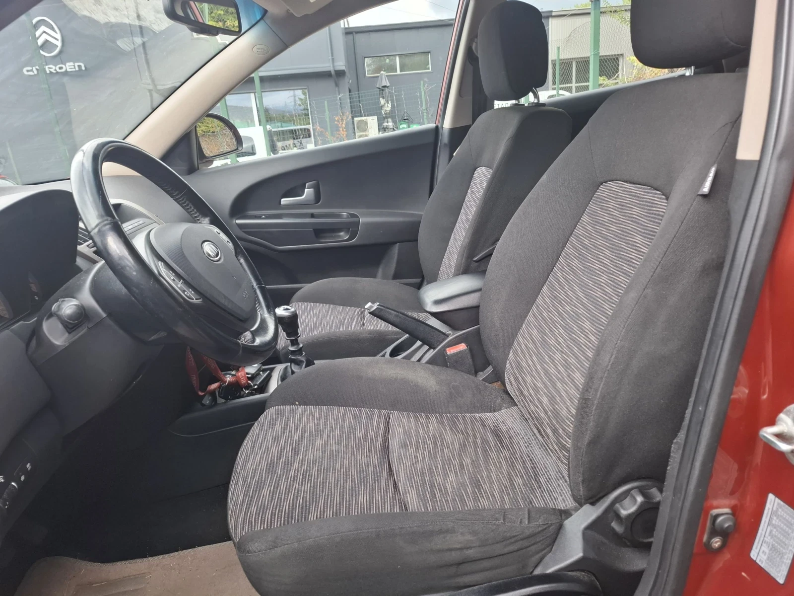 Kia Ceed 1.6CRDI-90к.с. КЛИМАТРОНИК! МУЛТИВОЛАН! ОТЛИЧНА! - изображение 9