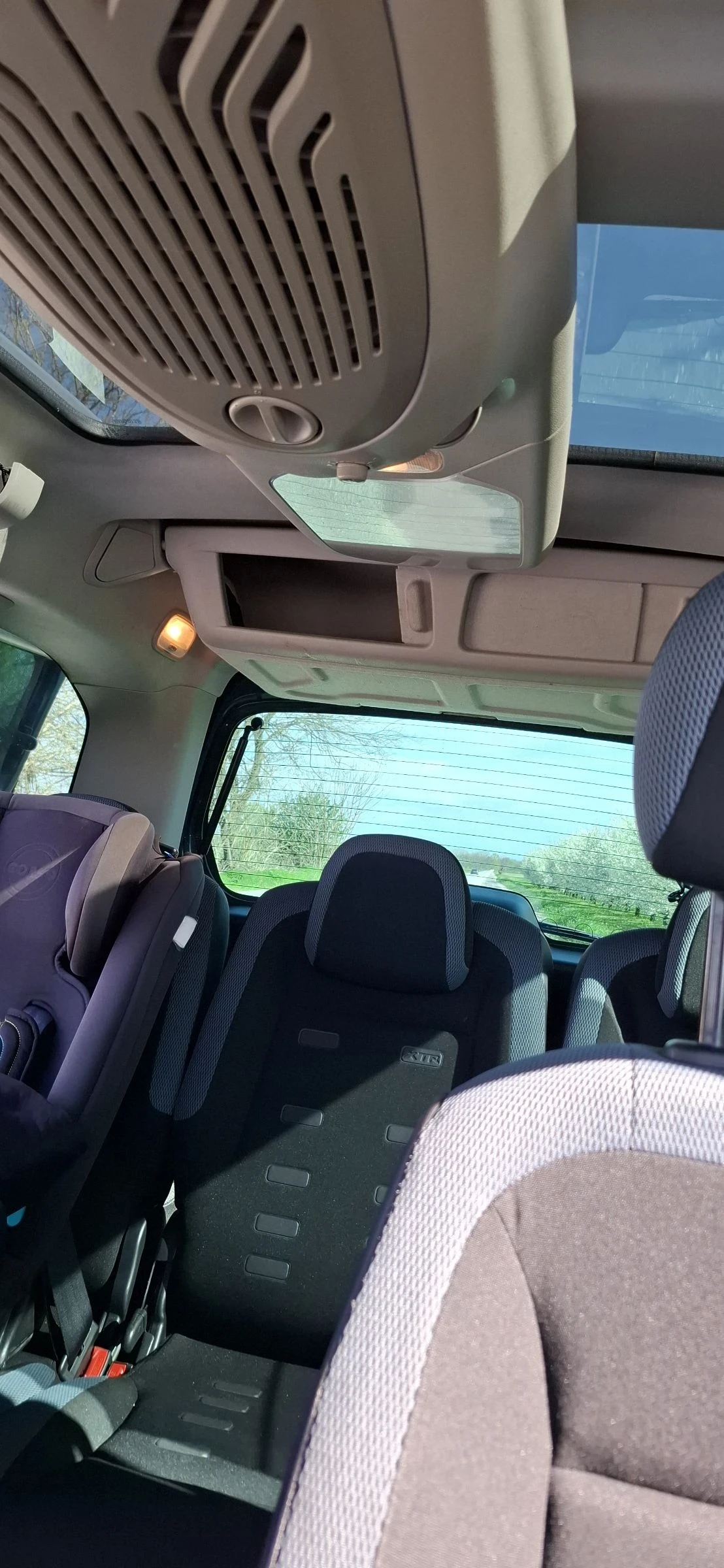 Citroen Berlingo Berlingo XTR 1.6HDI 112HP, снимка 14 - Автомобили и джипове - 53336537