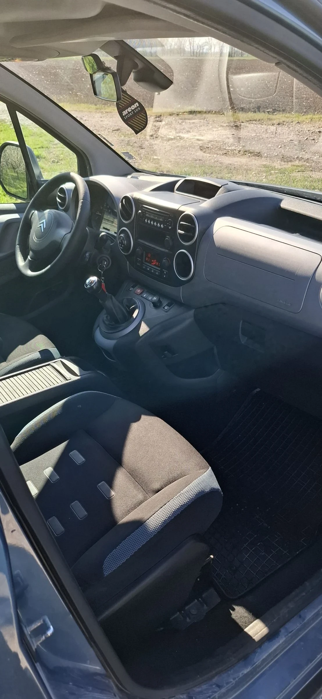 Citroen Berlingo Berlingo XTR 1.6HDI 112HP, снимка 6 - Автомобили и джипове - 53336537