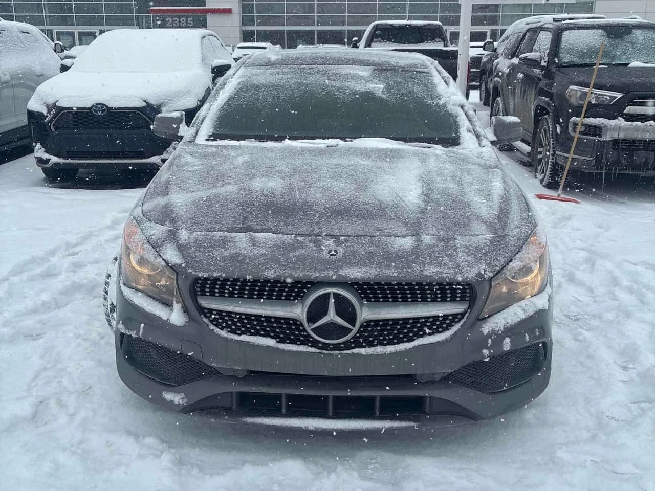 Mercedes-Benz CLA 250 CARFAX/ПАНОРАМА/ПОДГРЕВИ - изображение 2