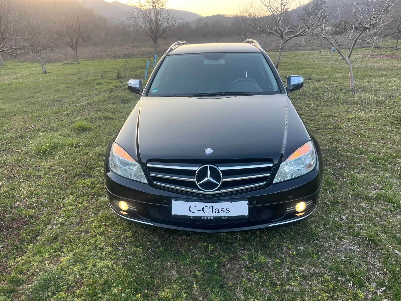 Mercedes-Benz C 220 OM646 ТОП СЪСТОЯНИЕ , снимка 2 - Автомобили и джипове - 53865398
