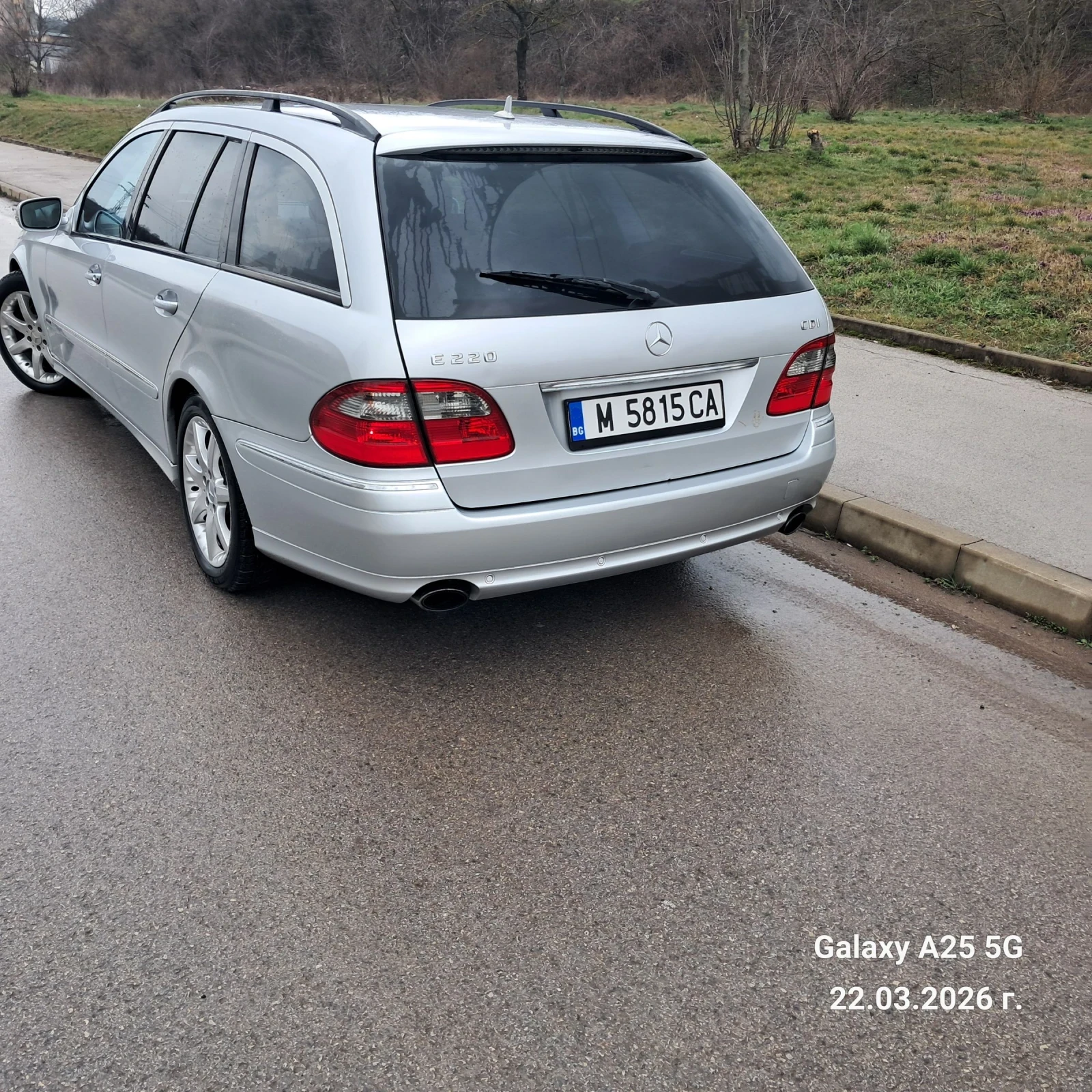 Mercedes-Benz E 220 Феисова, снимка 4 - Автомобили и джипове - 53936945