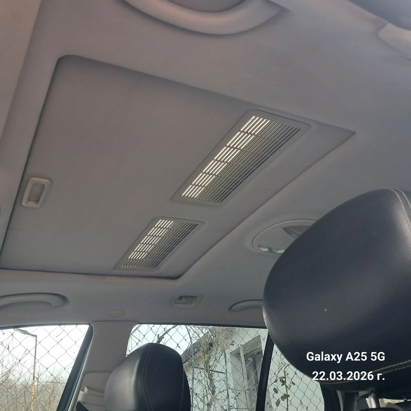 Mercedes-Benz E 220 Феисова, снимка 7 - Автомобили и джипове - 53936945