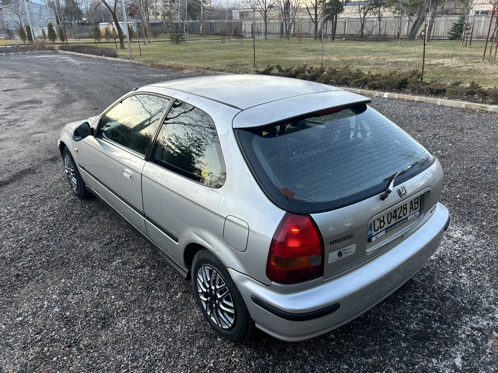 Honda Civic 1, 4Is - ГАЗ - КЛИМА - ЛЕТНИ И ЗИМНИ ГУМИ, снимка 10 - Автомобили и джипове - 54136655