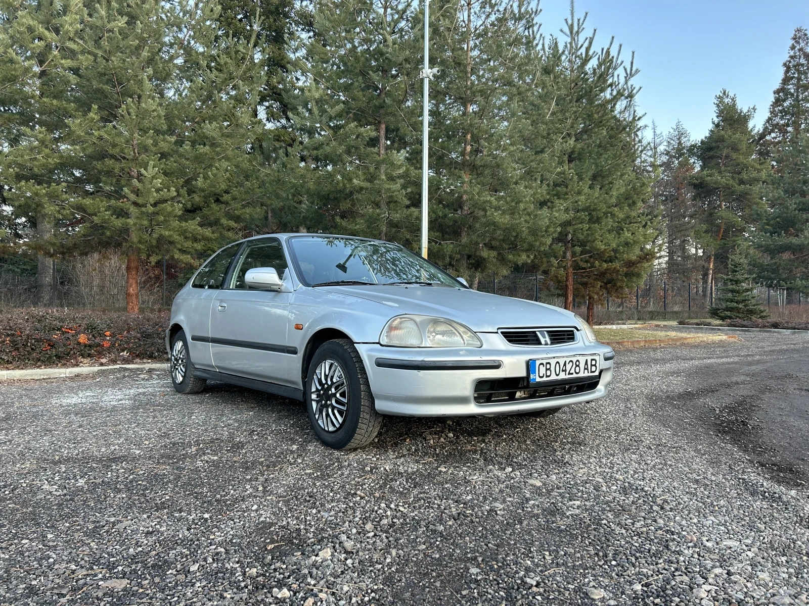 Honda Civic 1, 4Is - ГАЗ - КЛИМА - ЛЕТНИ И ЗИМНИ ГУМИ