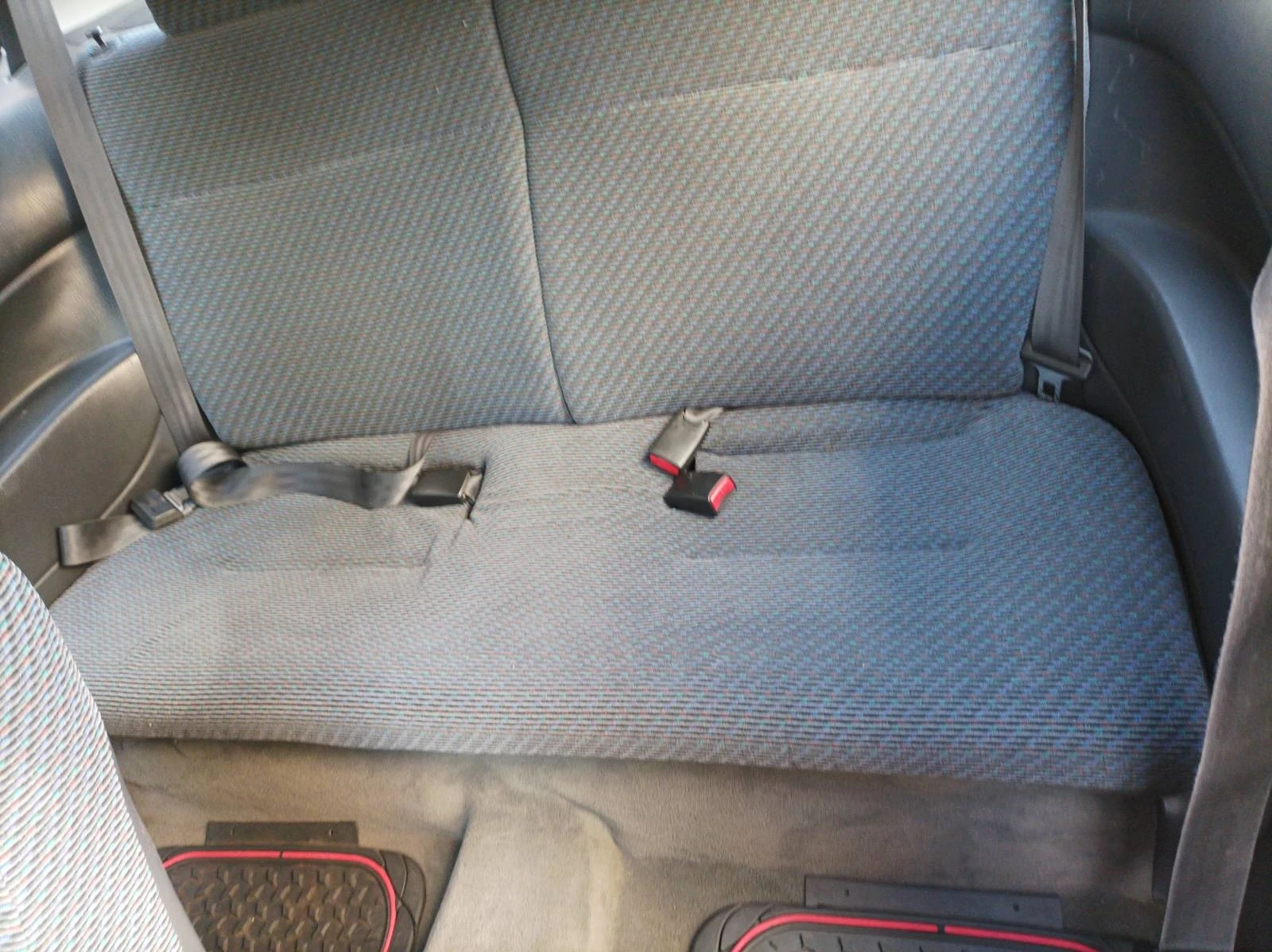 Honda Civic 1, 4Is - ГАЗ - КЛИМА - ЛЕТНИ И ЗИМНИ ГУМИ, снимка 8 - Автомобили и джипове - 54136655