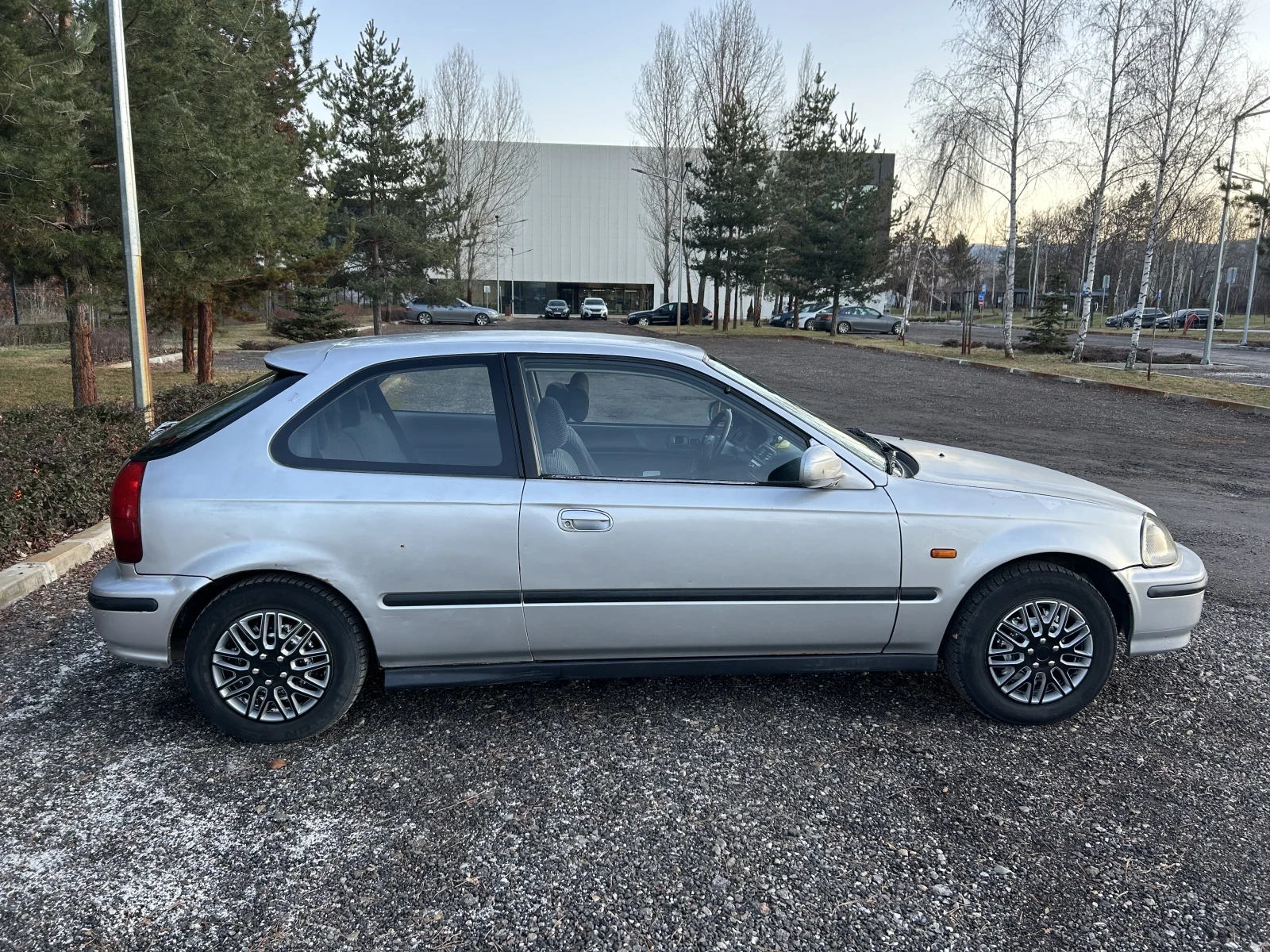 Honda Civic 1, 4Is - ГАЗ - КЛИМА - ЛЕТНИ И ЗИМНИ ГУМИ, снимка 3 - Автомобили и джипове - 54136655