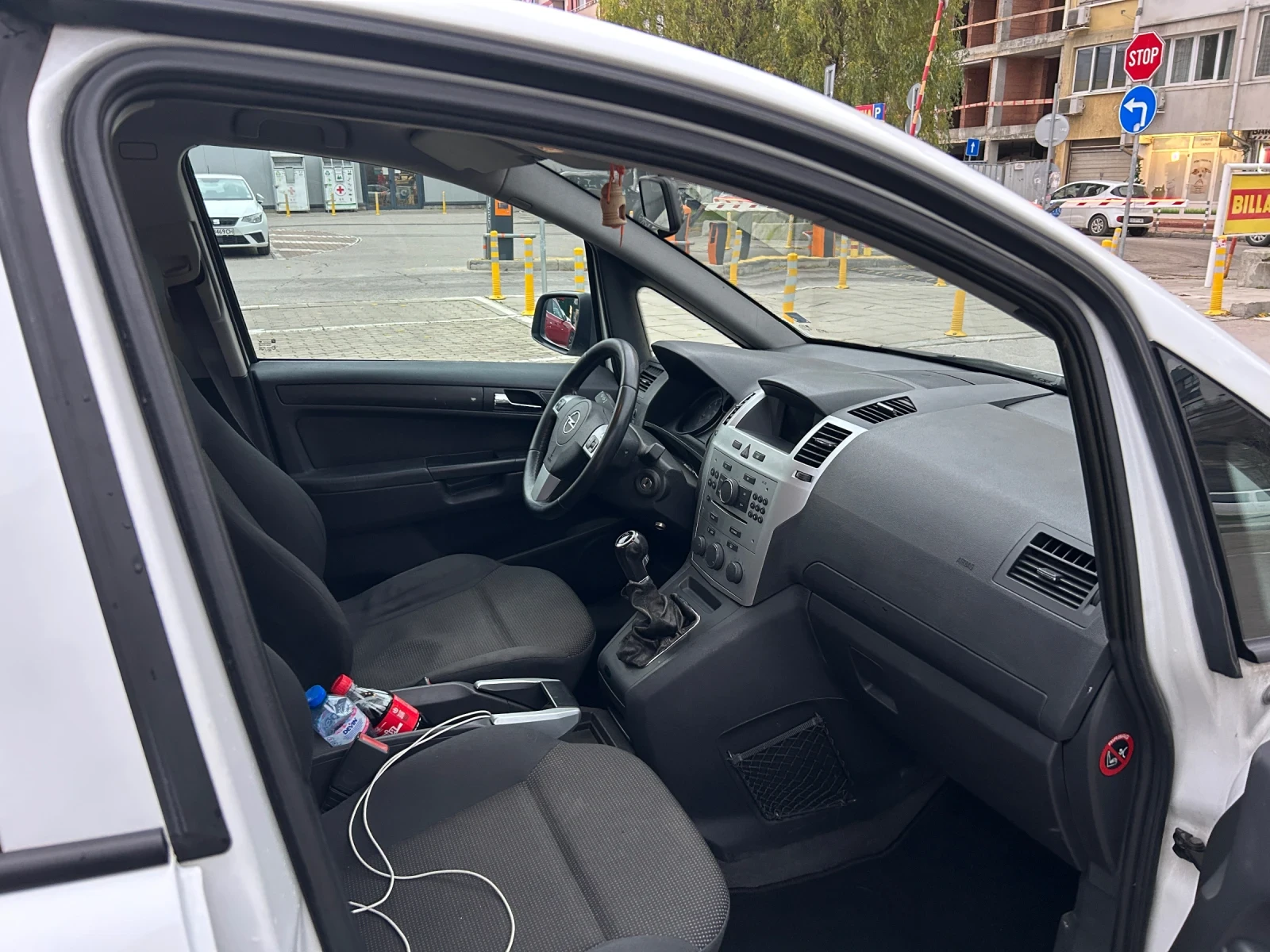 Opel Zafira, снимка 5 - Автомобили и джипове - 54304570