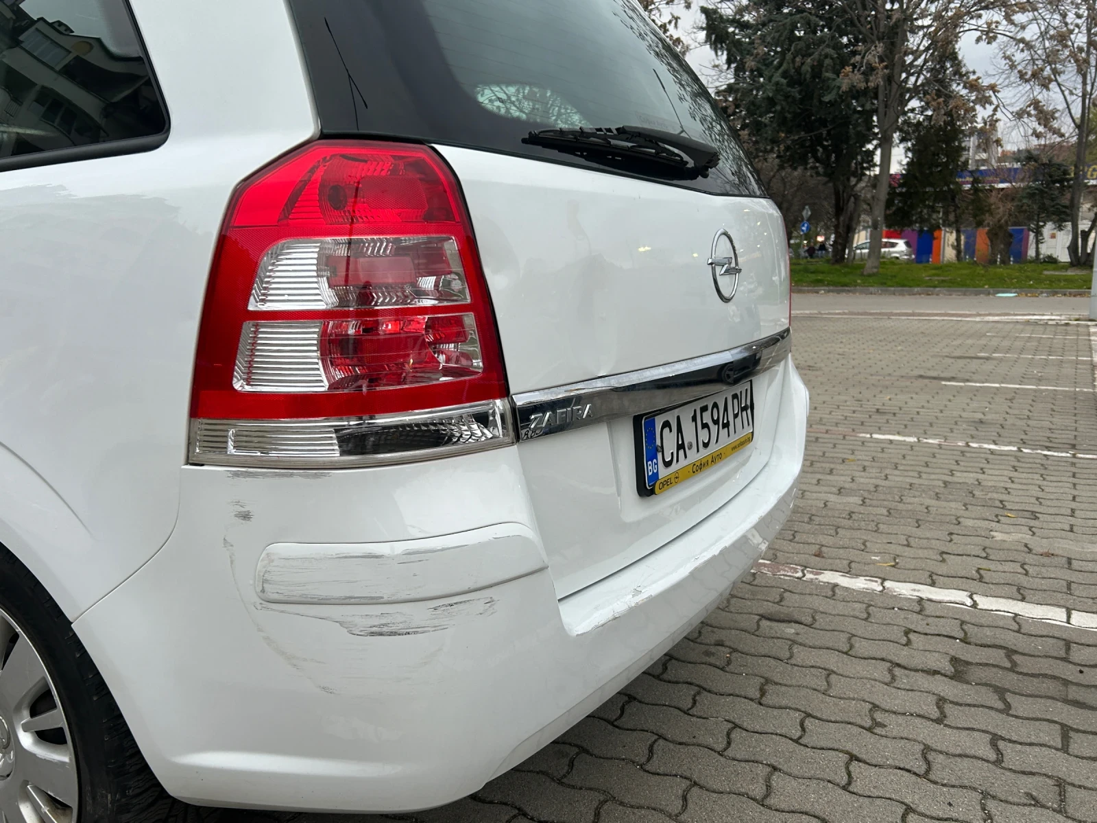Opel Zafira, снимка 9 - Автомобили и джипове - 54304570