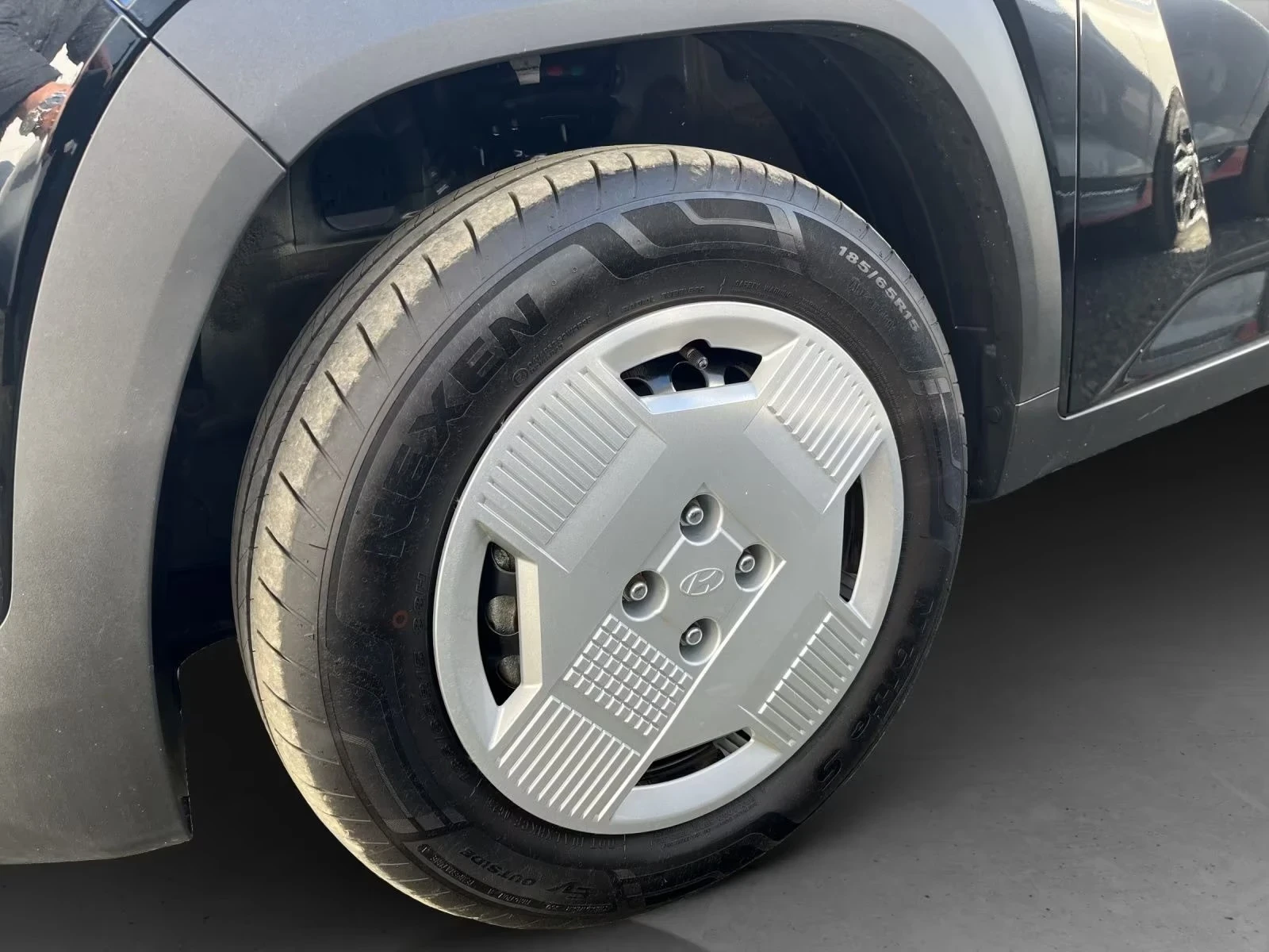 Hyundai Inster 49kWh Select Elektro , снимка 6 - Автомобили и джипове - 54483063