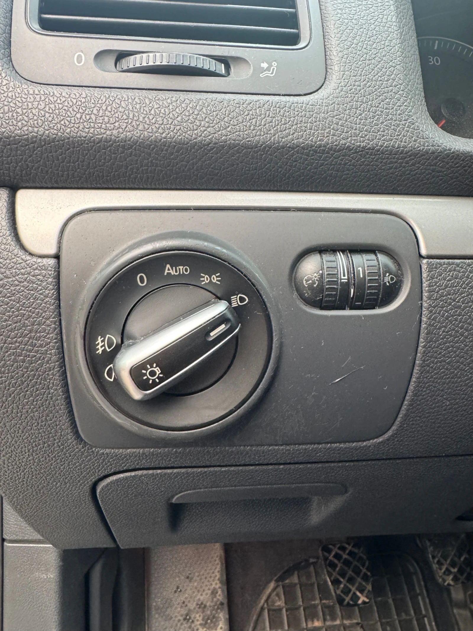VW Golf 1.9TDI/4x4/6скорости/105к.с., снимка 9 - Автомобили и джипове - 54873306
