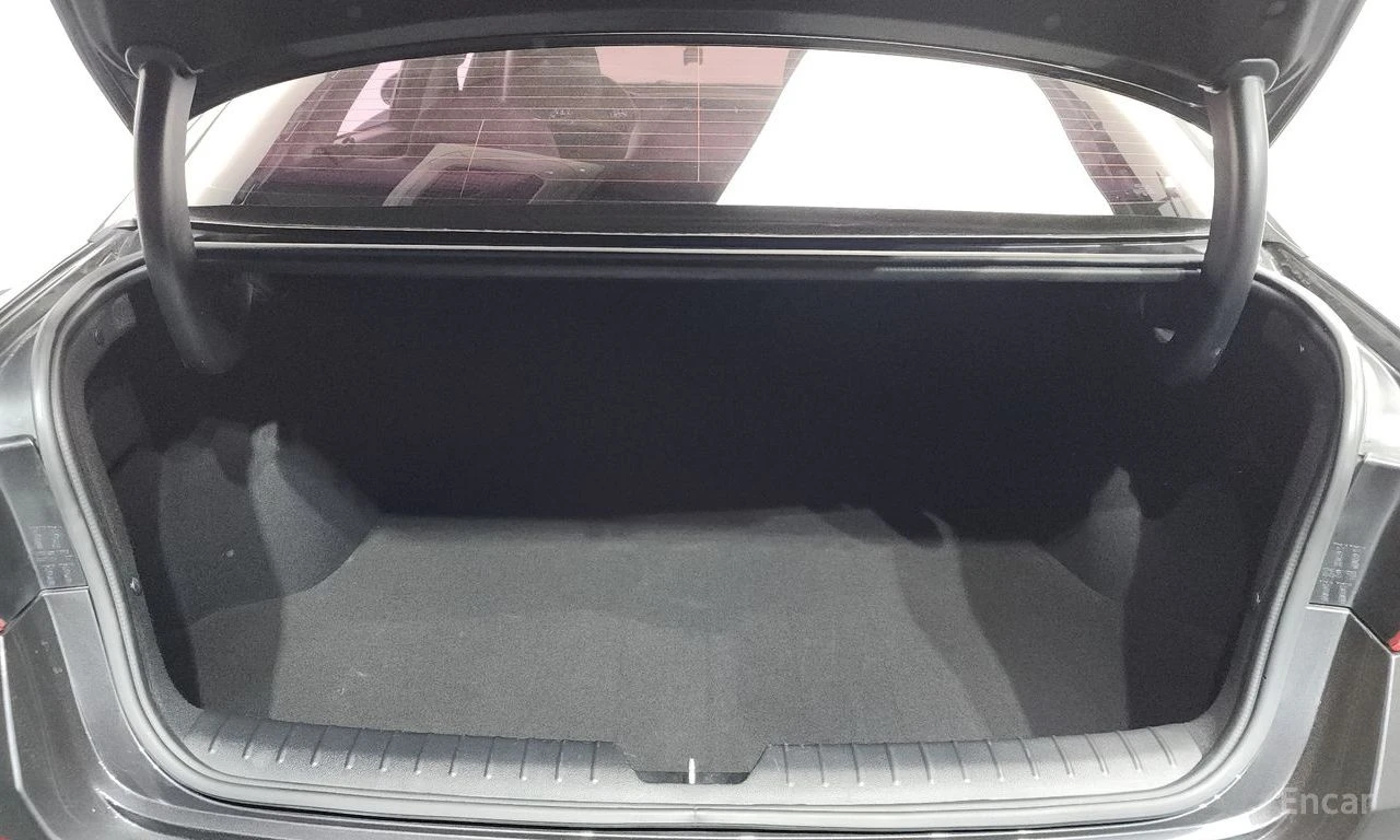 Kia K5 2.0* LUXURY* ПОДГРЕВ* КАМЕРА* КЕЙЛЕС* , снимка 15 - Автомобили и джипове - 54919407