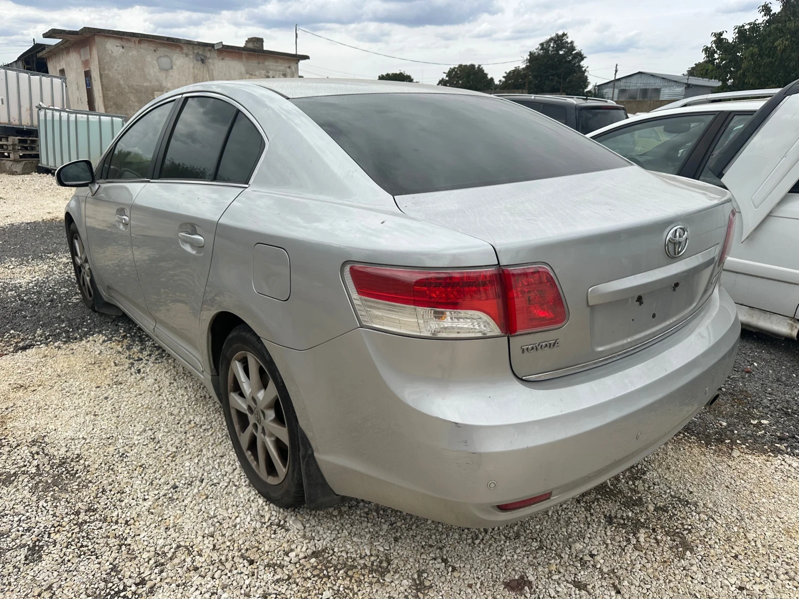 Toyota Avensis d4d �� ����� | Mobile.bg � ����������� 6