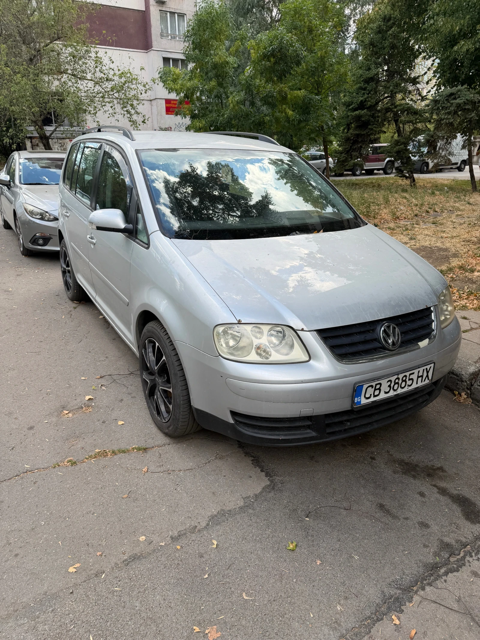 VW Touran, снимка 4 - Автомобили и джипове - 55836983