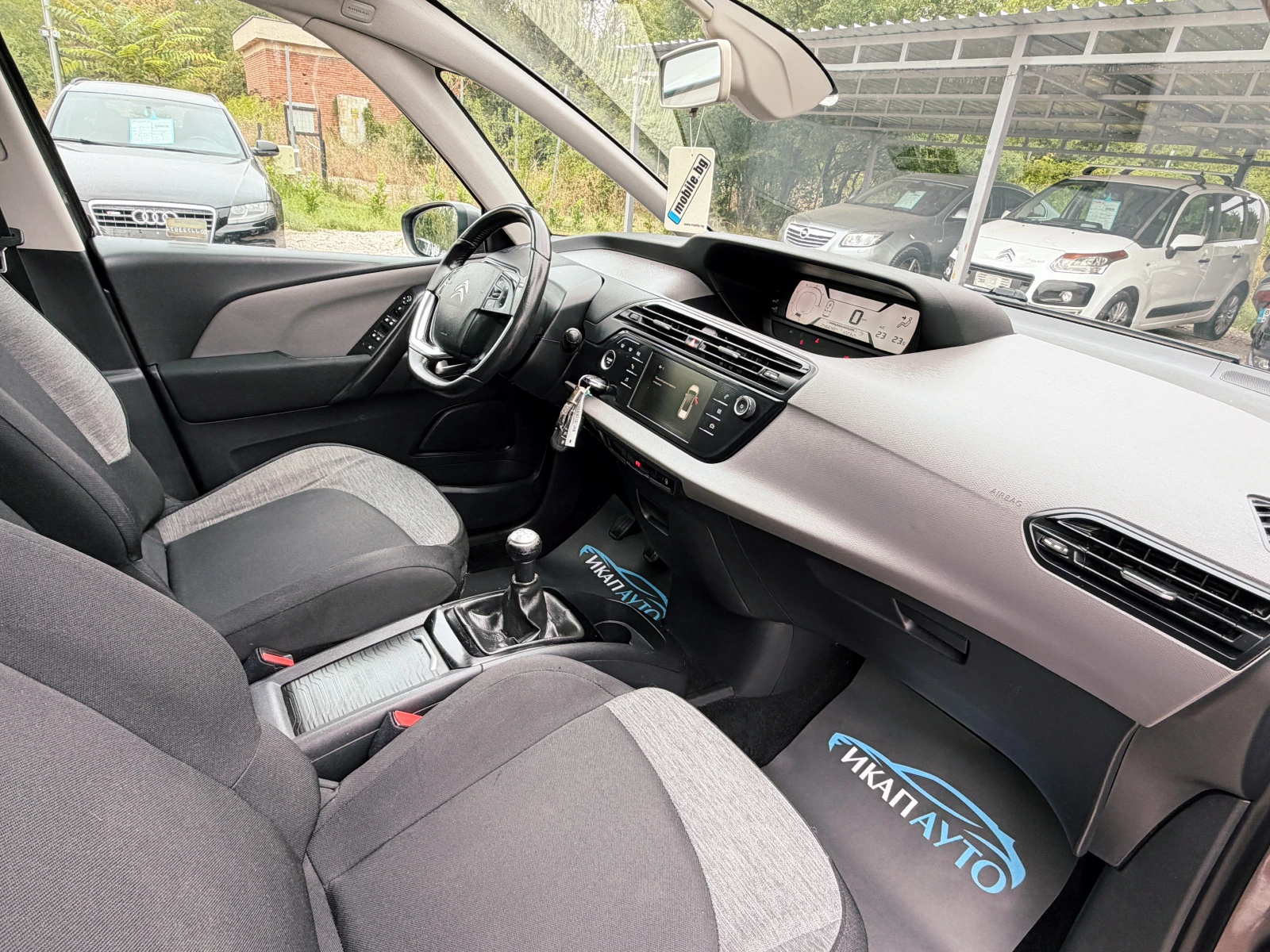 Citroen C4 Picasso Spacetourer 1.6HDi ИТАЛИЯ, снимка 9 - Автомобили и джипове - 55842665