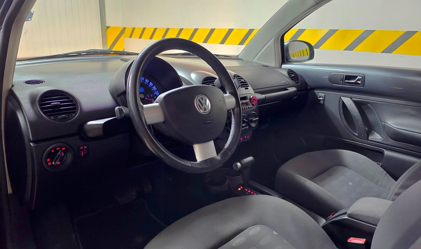 VW Beetle Arte 1.9 TDI Automatic 210000 км реални, снимка 8 - Автомобили и джипове - 55990653