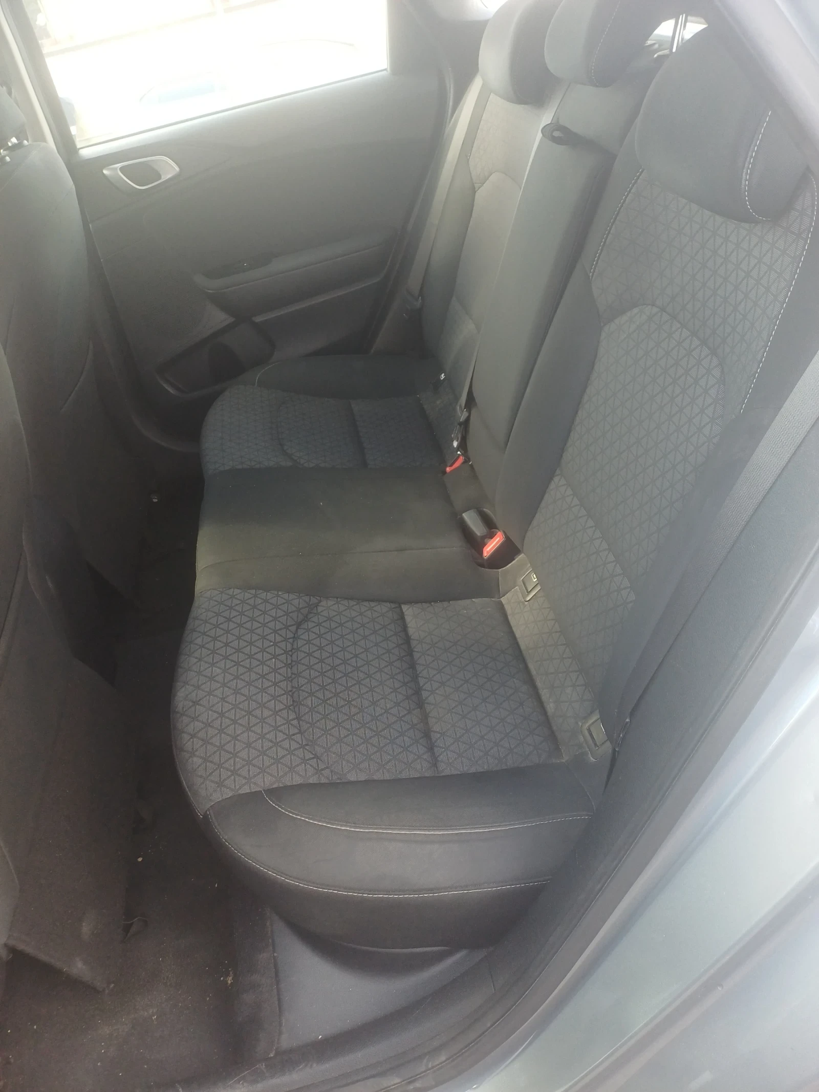Kia Ceed 1.6 crdi �� ����� | Mobile.bg � ����������� 7