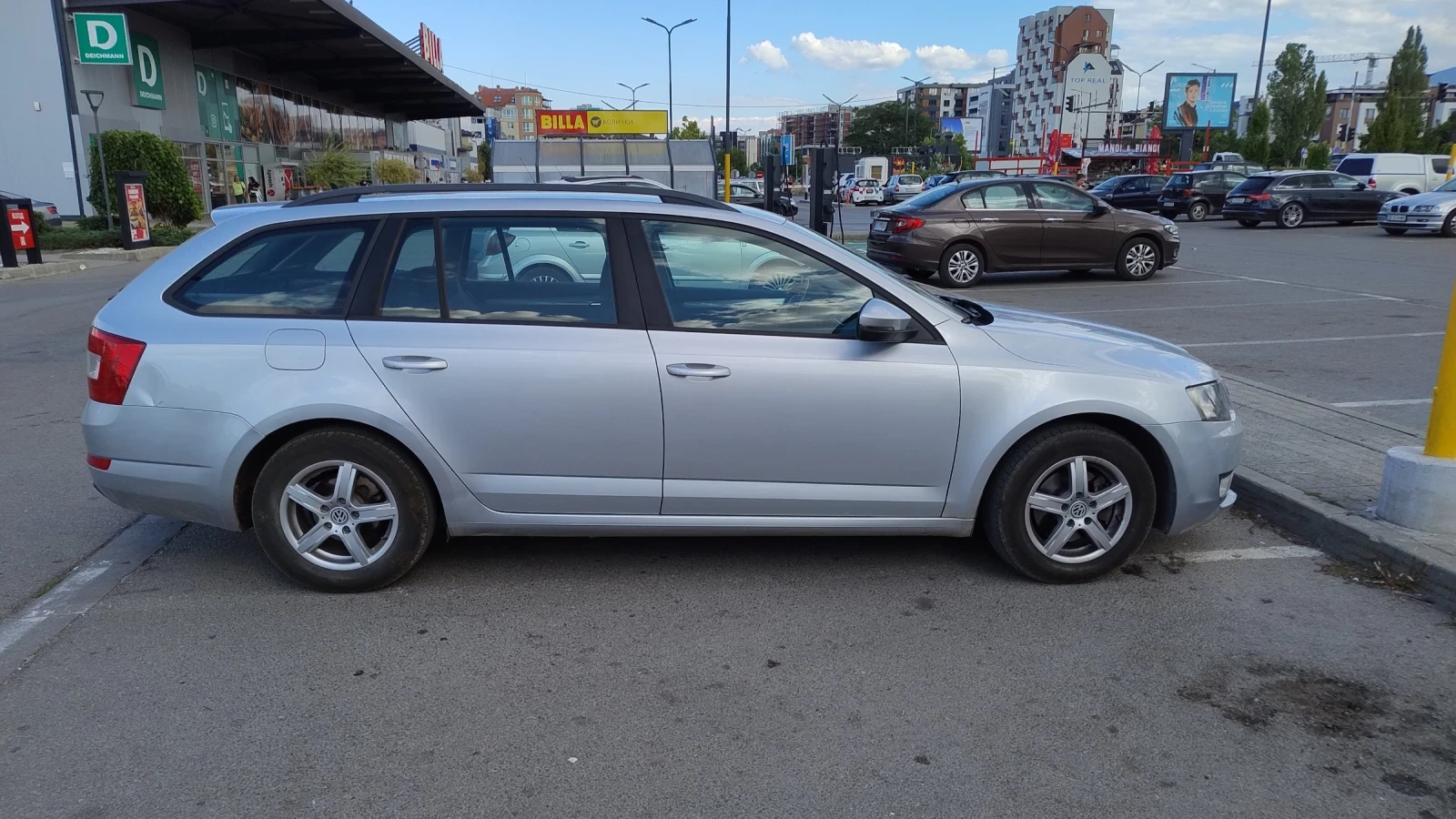 Skoda Octavia 1.6tdi, снимка 3 - Автомобили и джипове - 56249762