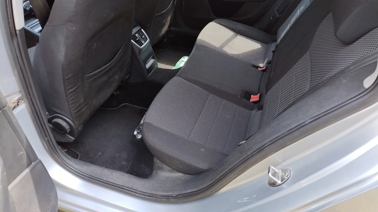Skoda Octavia 1.6tdi, снимка 6 - Автомобили и джипове - 56249762