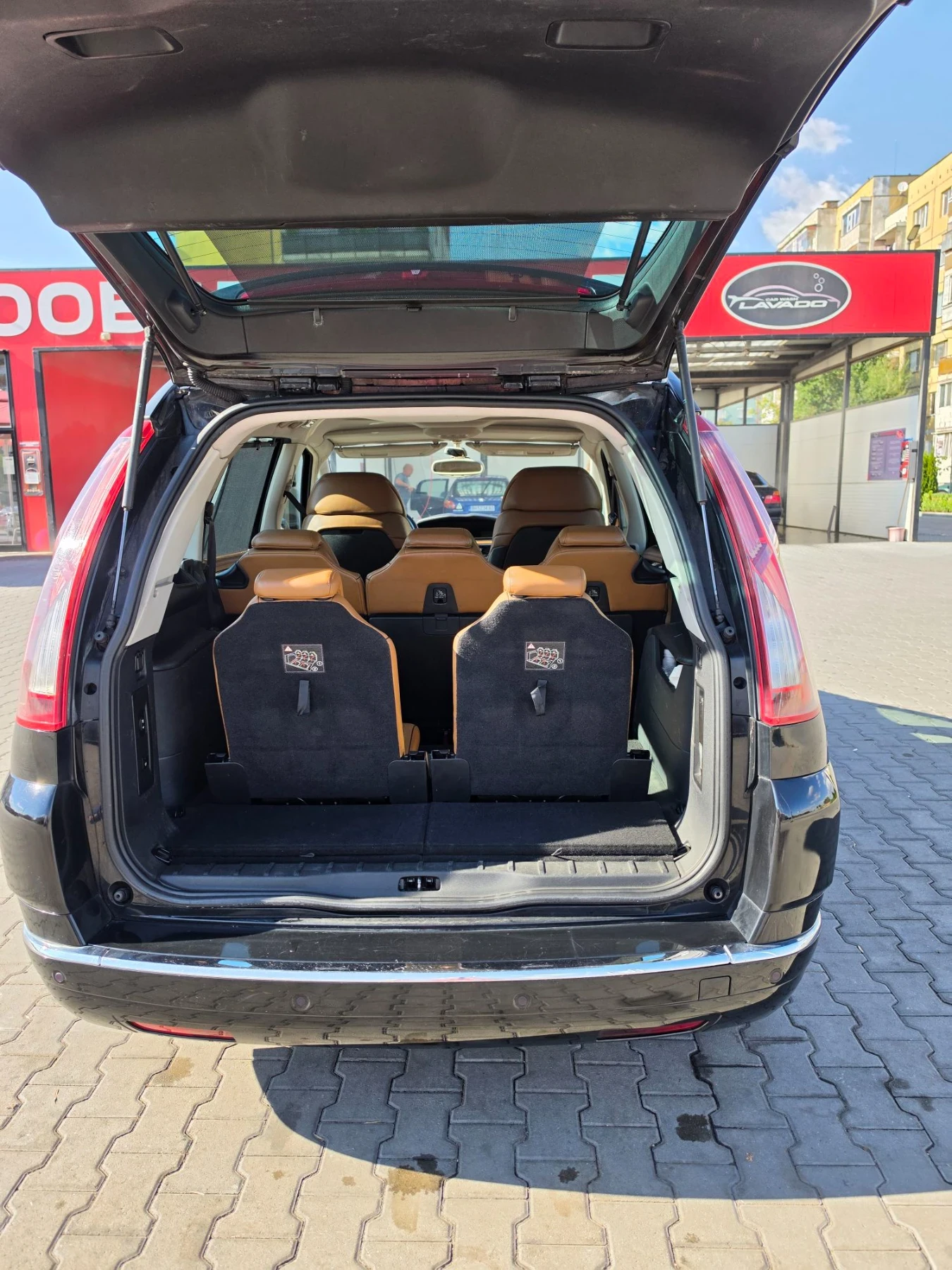 Citroen Grand C4 Picasso, снимка 7 - Автомобили и джипове - 56551622